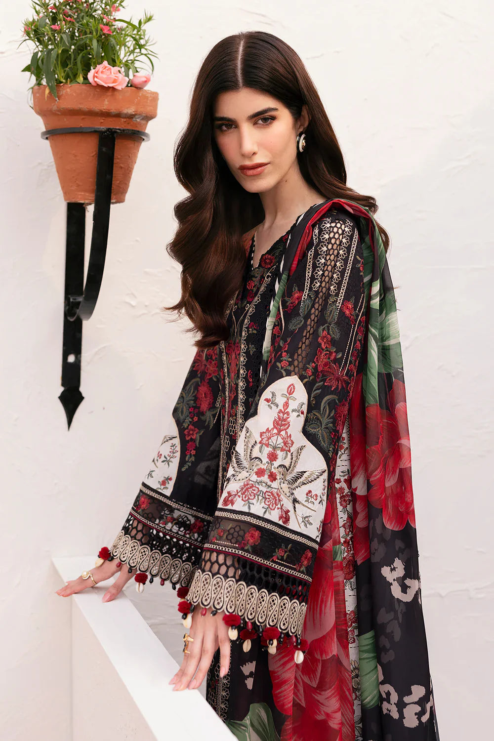 Baroque Embroidered Lawn Suit EL-D01