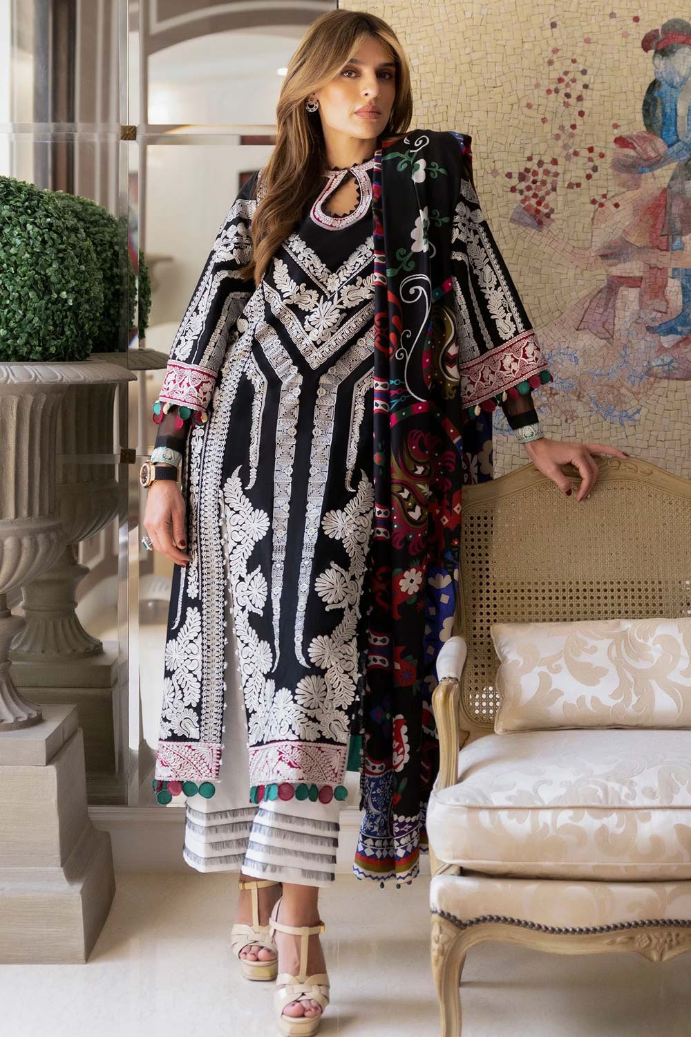 Elan Embroidered Lawn 3 piece suit EL22-03 B (QISTINA)
