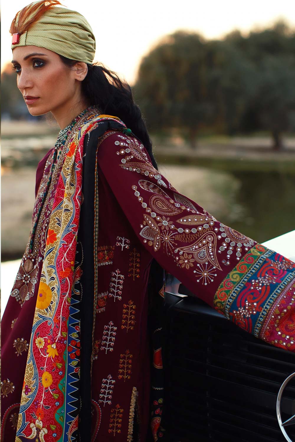 Elan Embroidered Lawn 3 piece suit EL22-04 A (MAHROSH)