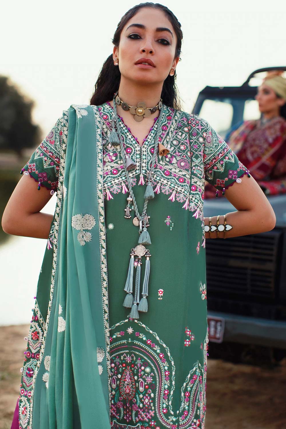 Elan Embroidered Lawn 3 piece suit EL22-07 A (ZEINA)