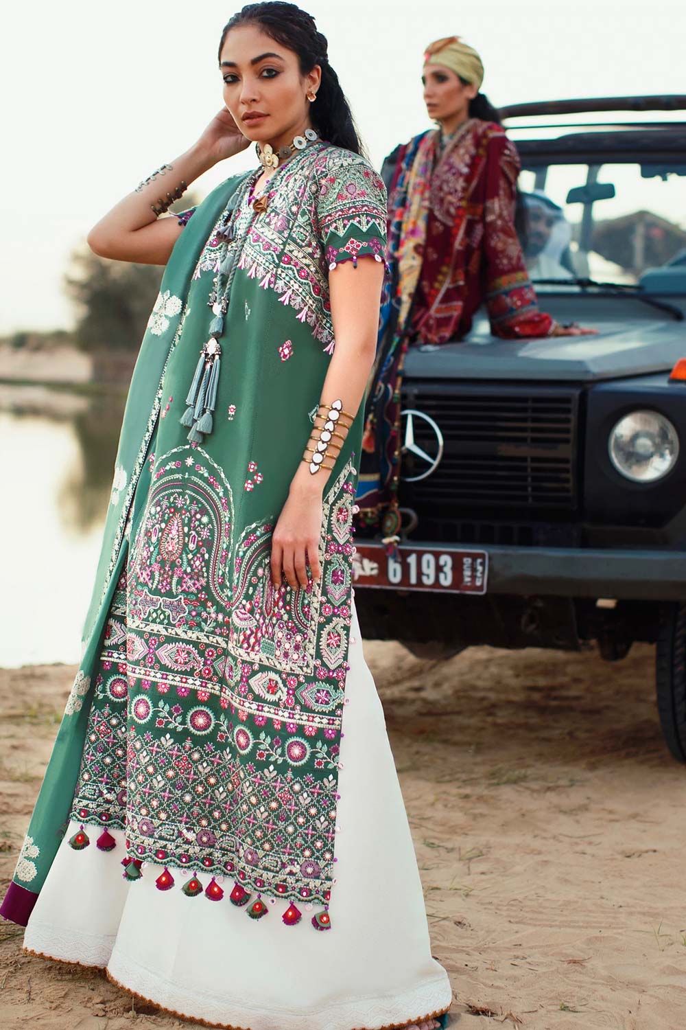 Elan Embroidered Lawn 3 piece suit EL22-07 A (ZEINA)