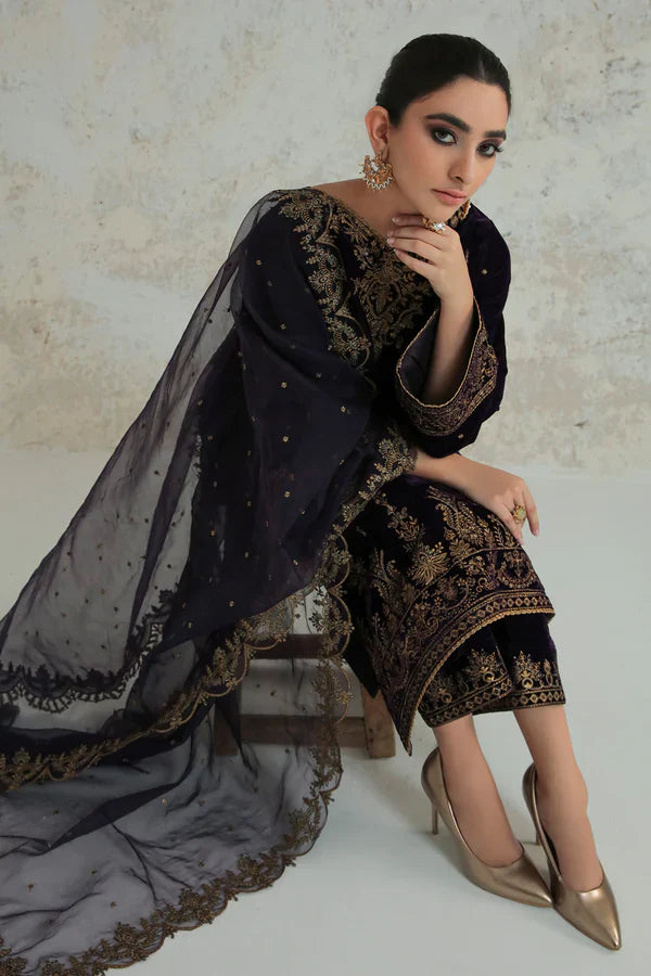 Barqoue Embroidered Velvet Suit UF-239