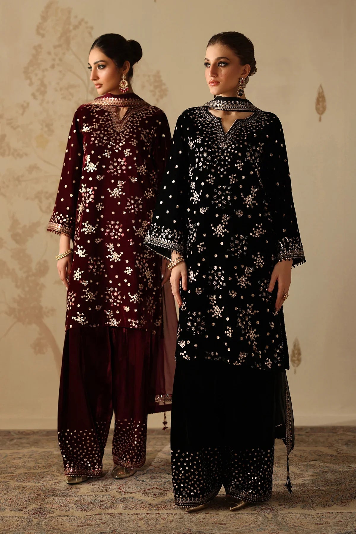 Barqoue Embroidered Velvet Suit UF-4316