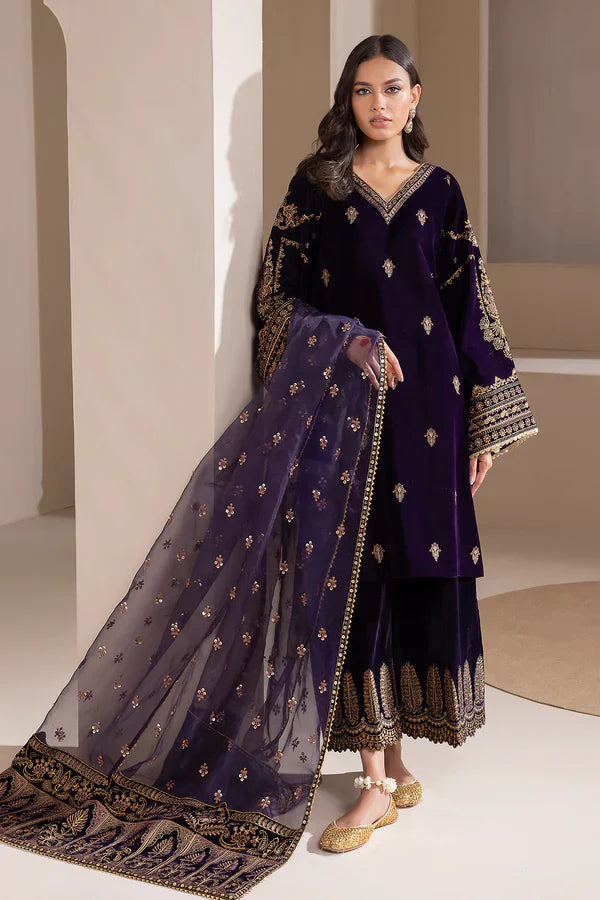 Barqoue Embroidered Velvet Suit UF-420
