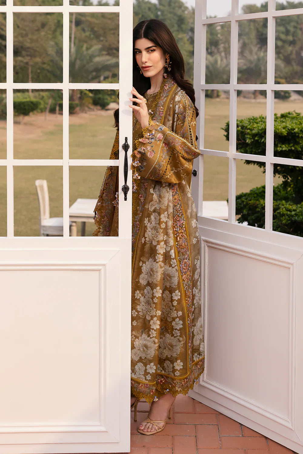 Baroque Embroidered Lawn Suit EL-D03