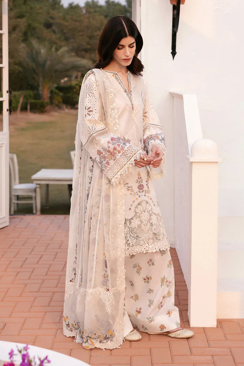 Baroque Embroidered Lawn Suit EL-D06