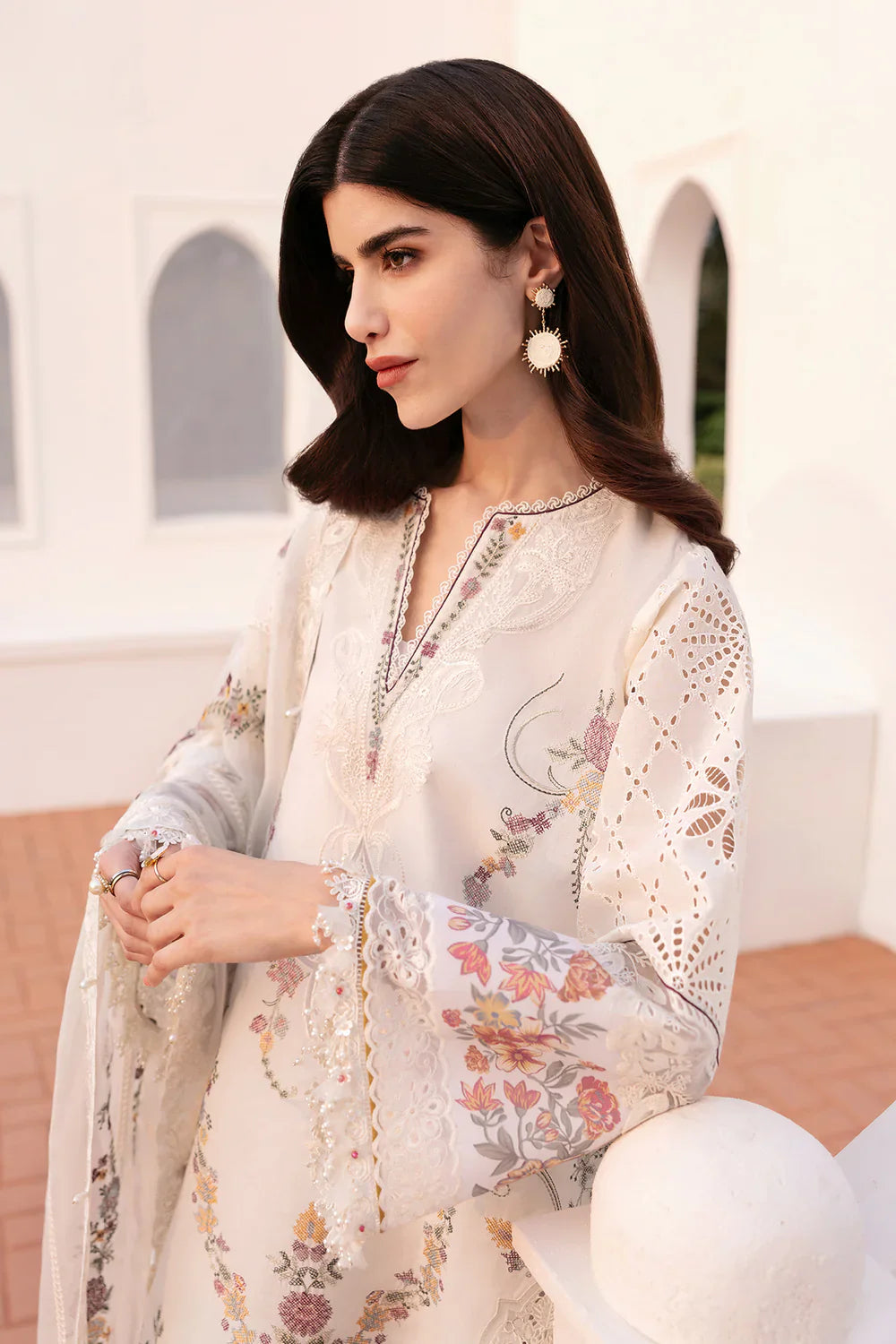 Baroque Embroidered Lawn Suit EL-D06