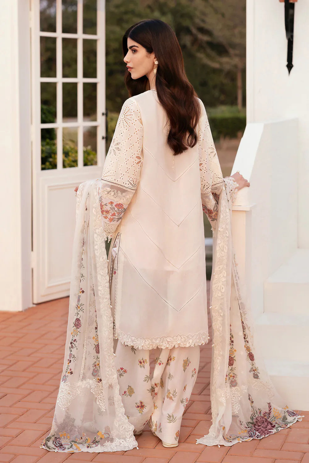 Baroque Embroidered Lawn Suit EL-D06