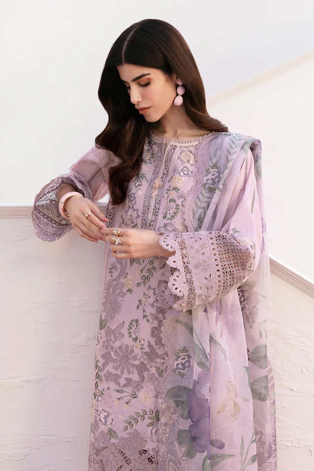 Baroque Embroidered Lawn Suit EL-D08