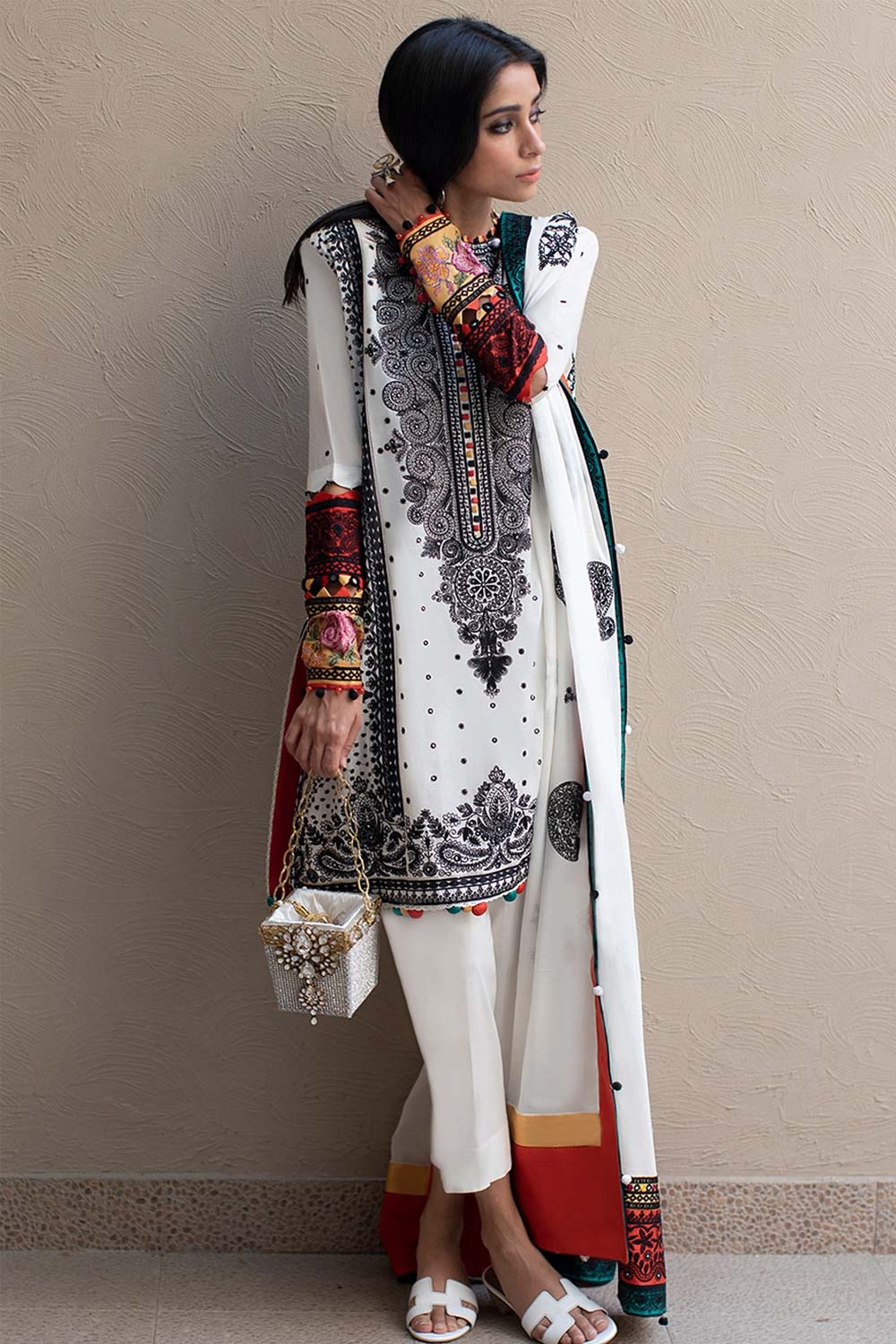 Elan Embroidered Lawn 3 piece suit EL22-05 A (REEM)