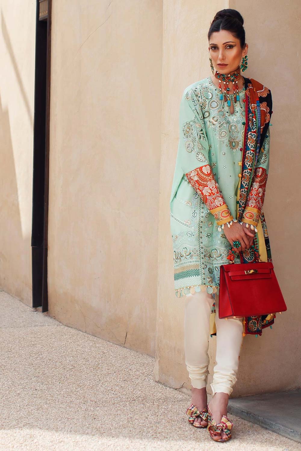 Elan Embroidered Lawn 3 piece suit EL22-09 B (NIMA)