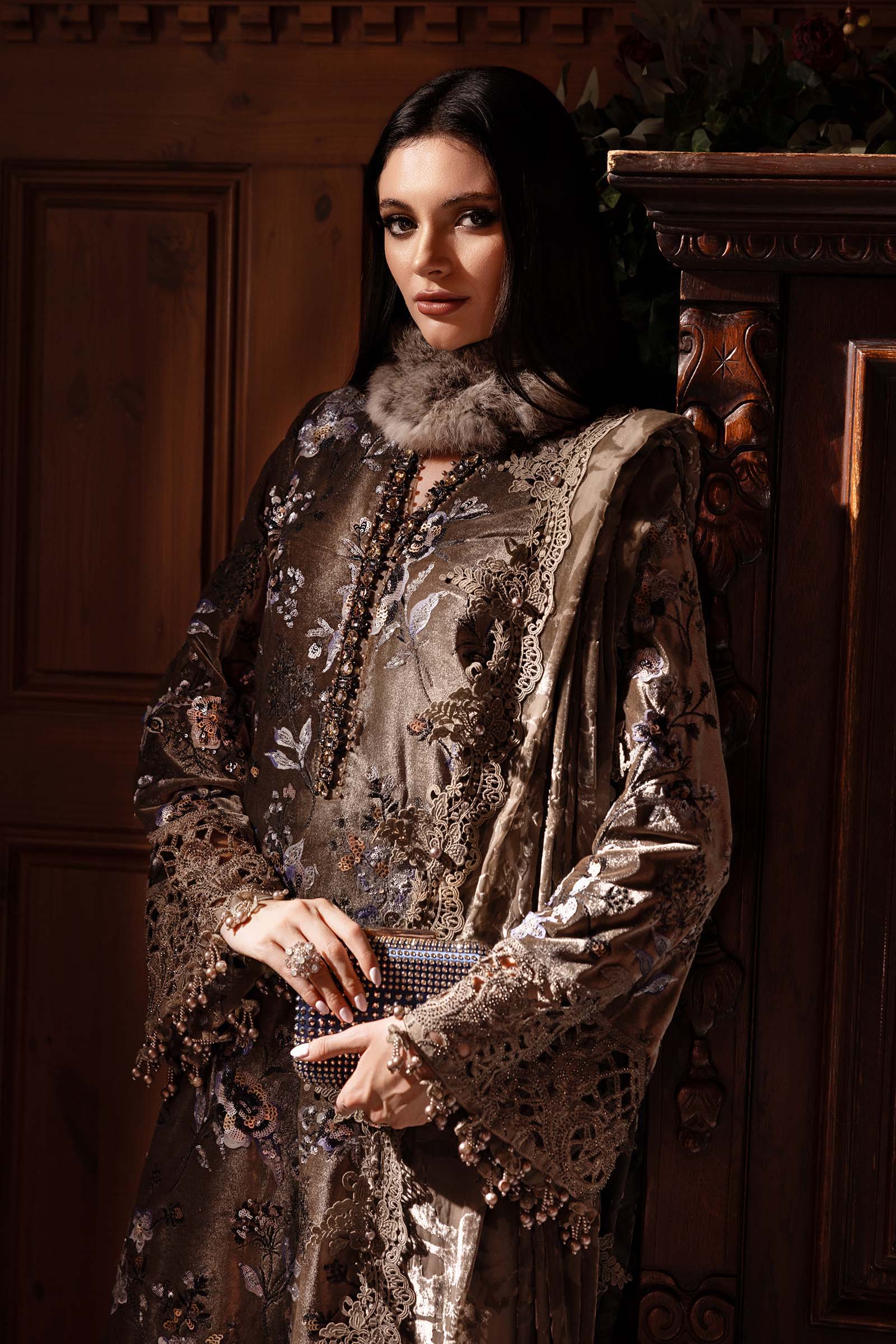 Maria B Embroidered Velvet Suit WL-1303