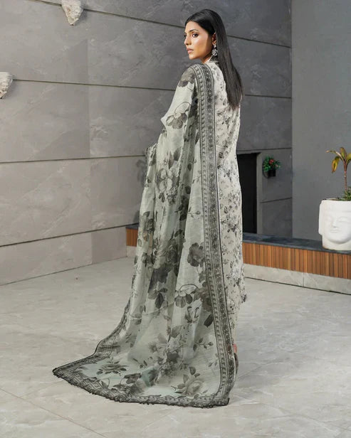 Munira Embroidered Lawn 3 Piece Suit MSL131